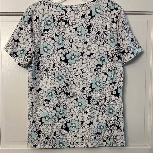 Talbots Women's Floral Print Top - White and Blue Excellent Condition - Picture 4 of 6